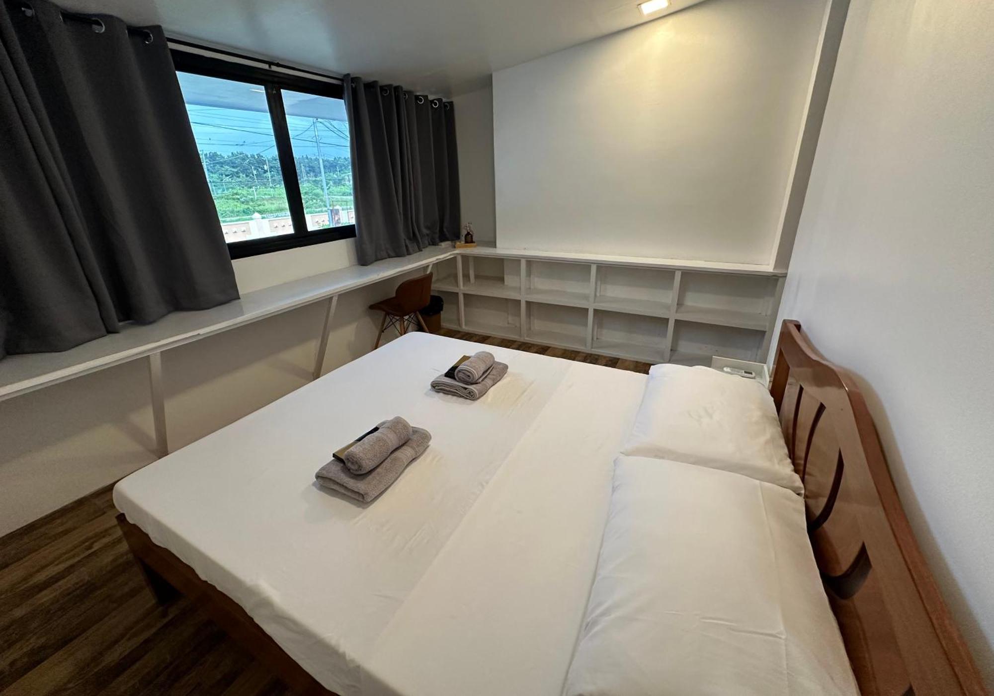 Kasamigos Guesthouse With Fast Internet Puerto Princesa Room photo